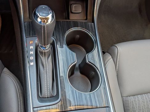 Used 2018 Chevrolet Impala LT image 15