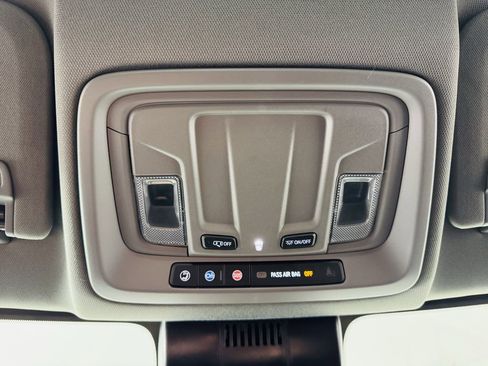 Used 2025 Chevrolet Silverado 1500 LT image 20