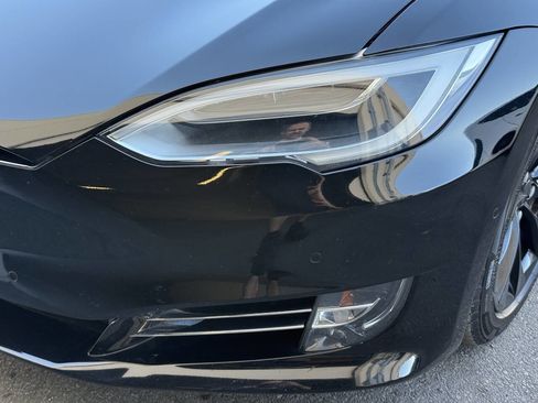 Used 2018 Tesla Model S 75D AWD/4WD image 34