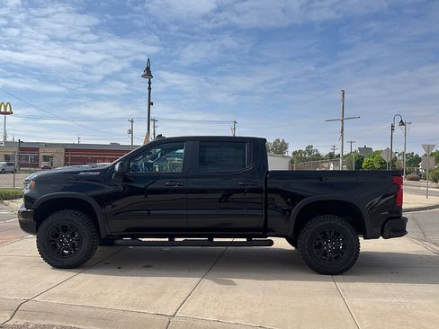 New 2026 Chevrolet Silverado 1500 ZR2 AWD/4WD image 2