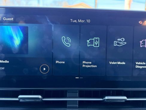 Used 2025 Hyundai Kona SEL image 22