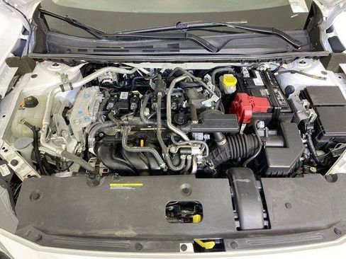 Used 2024 Nissan Sentra SV FWD image 16