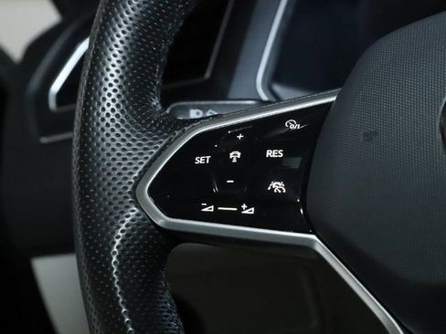 Used 2024 Volkswagen Tiguan SE R-Line AWD/4WD image 24