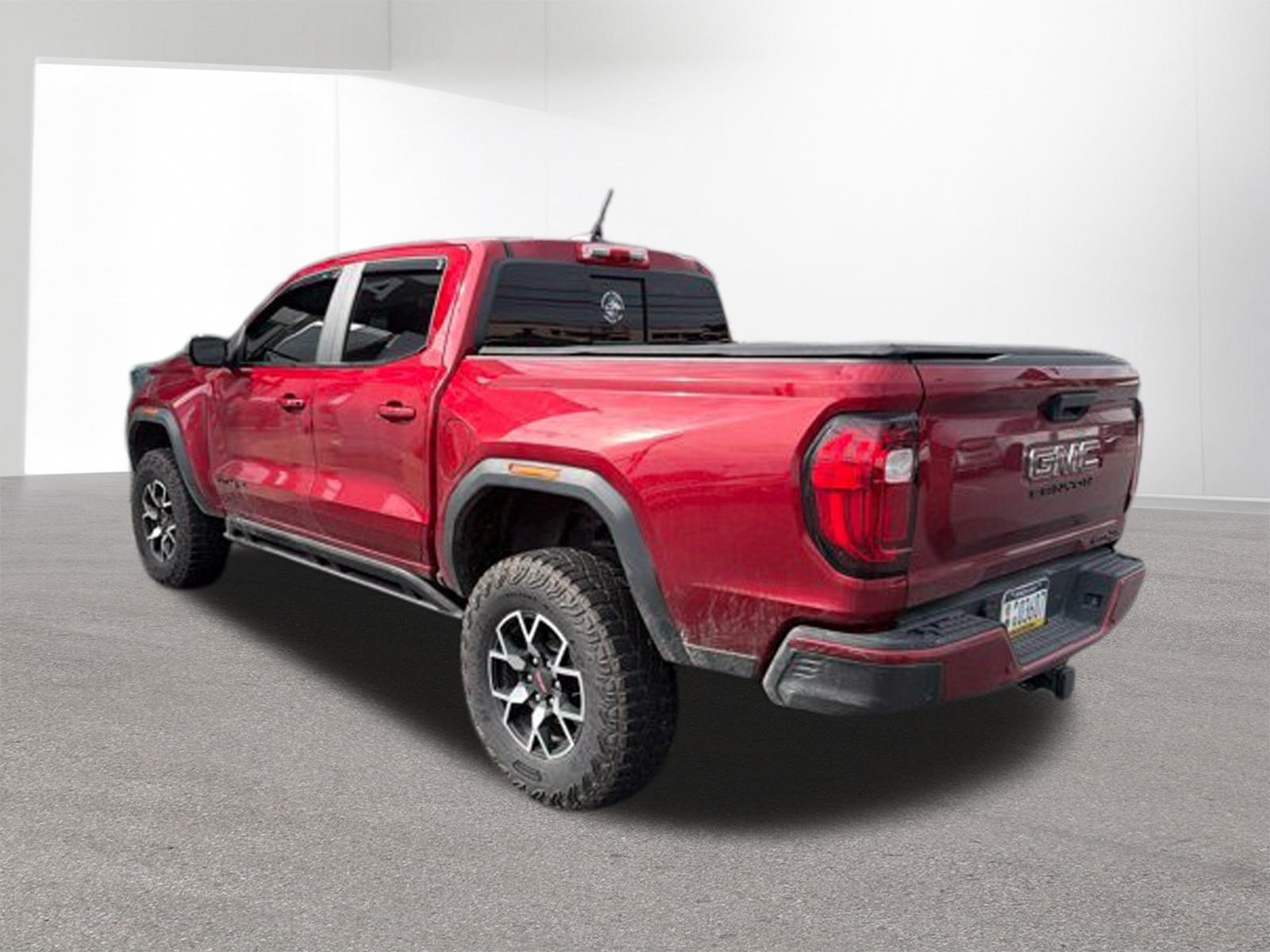 Used 2024 GMC Canyon AT4X AWD/4WD image 3