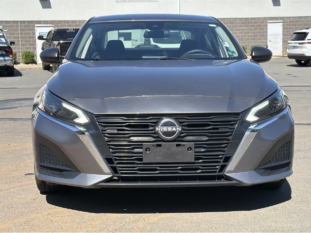 Used 2025 Nissan Altima 2.5 SV FWD image 7