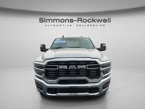 Used 2026 RAM 2500 Big Horn AWD/4WD image 8