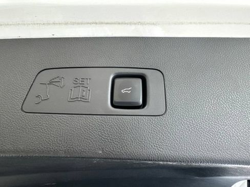 Used 2023 Lincoln Corsair AWD w/ Equipment Group 101A image 32