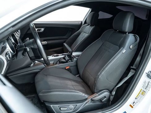 Used 2018 Ford Mustang GT RWD image 20