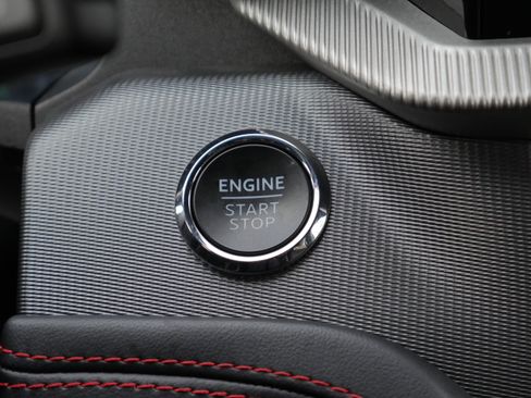 Certified 2025 Ford Explorer ST-Line w/ ST-Line Street Pack image 8