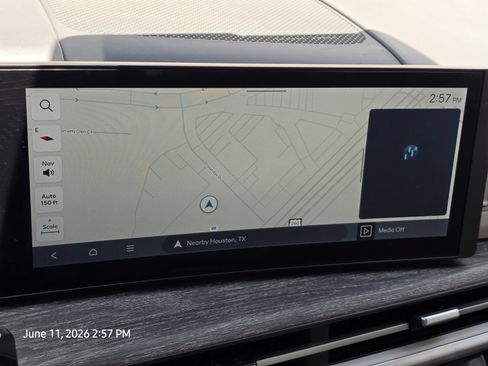 Used 2025 Hyundai Santa Fe Calligraphy FWD image 23