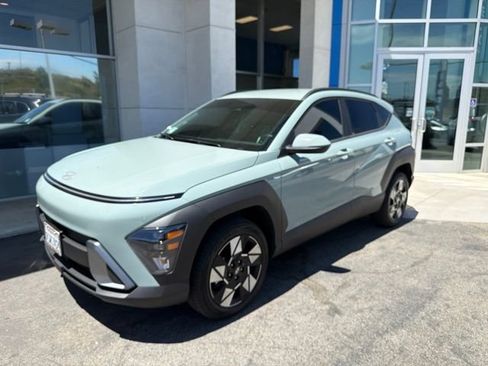 Used 2025 Hyundai Kona SEL AWD/4WD image 4