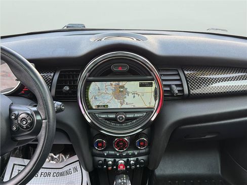 Used 2015 MINI Cooper S FWD image 21