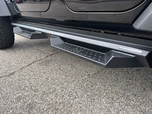 Used 2018 Jeep Wrangler Unlimited Sport image 7