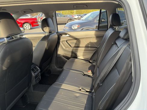 Used 2022 Volkswagen Tiguan SE image 20