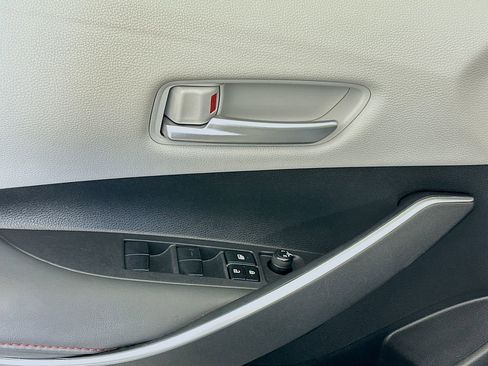 Used 2024 Toyota Corolla SE image 18