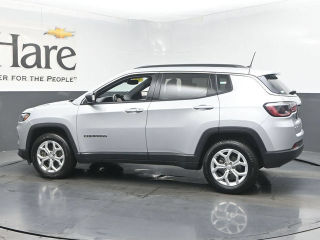 Used 2024 Jeep Compass Latitude AWD/4WD image 56