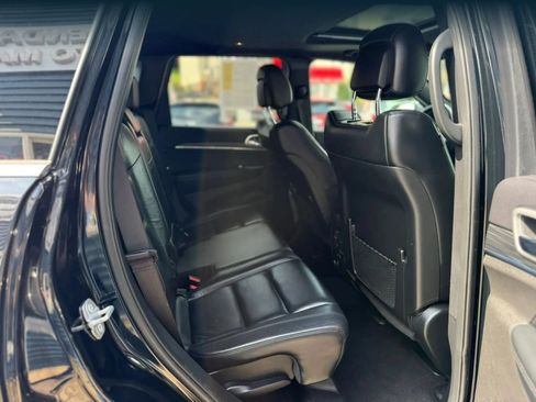 Used 2019 Jeep Grand Cherokee Limited AWD/4WD image 29