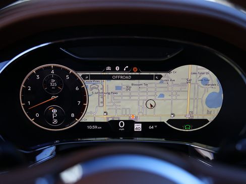 Used 2021 Bentley Flying Spur W12 image 37