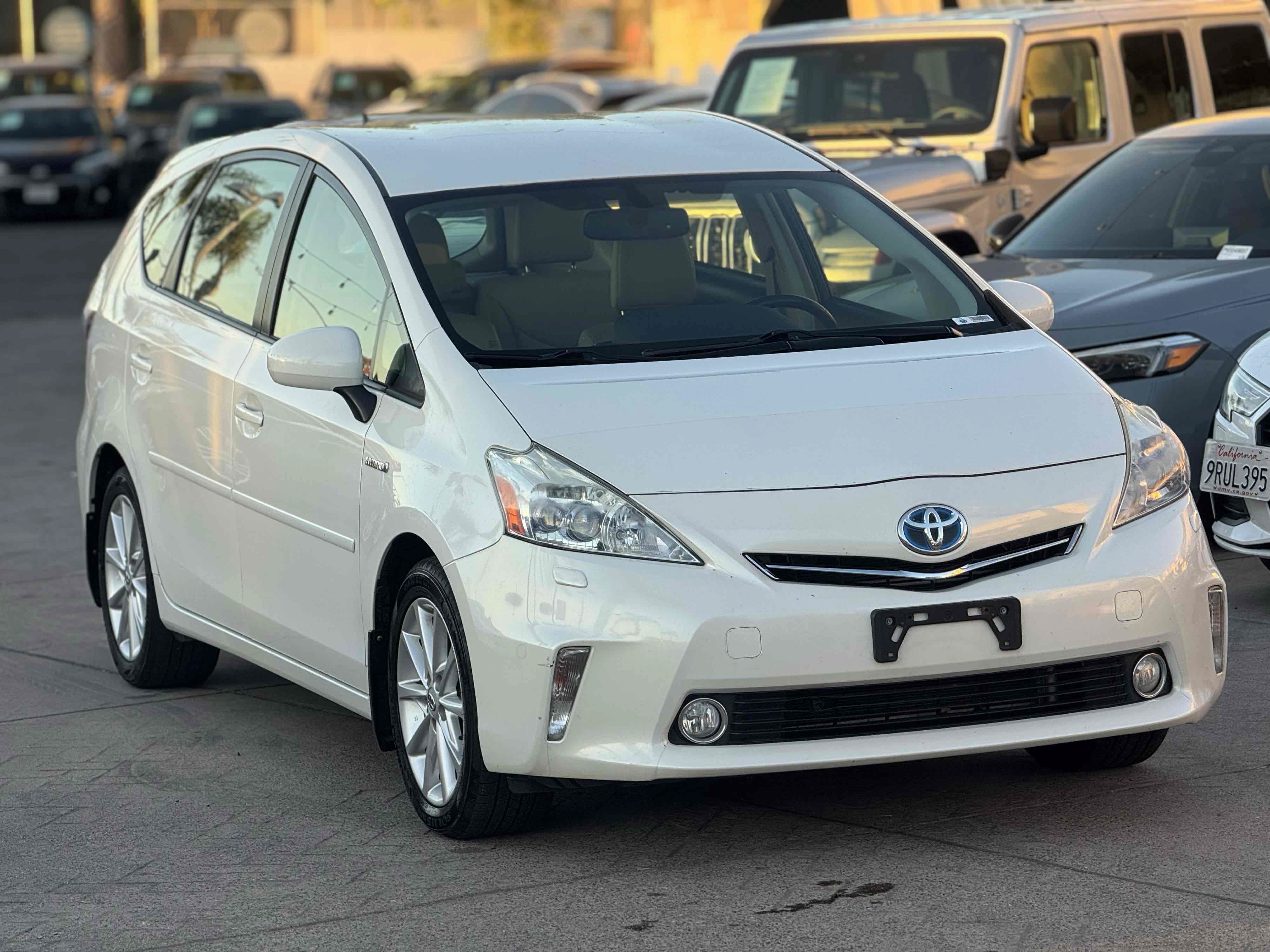 Used 2013 Toyota Prius V Five FWD image 2