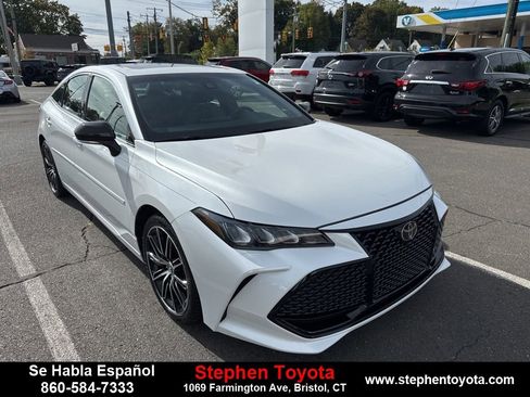 Used 2019 Toyota Avalon XSE w/ All Weather Liner Package image 1