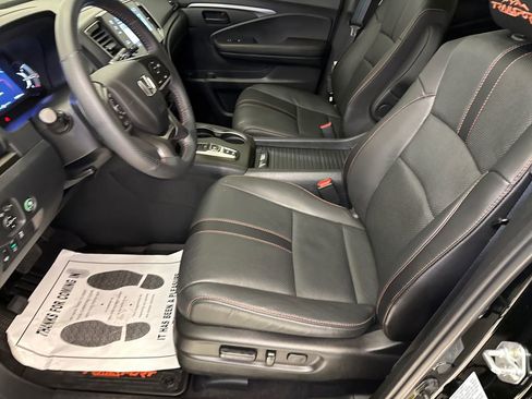 Certified 2023 Honda Passport TrailSport image 19