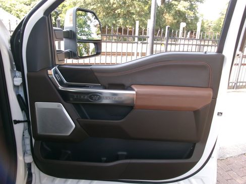 Used 2024 Ford F150 King Ranch w/ FX4 Off-Road Package AWD/4WD image 23