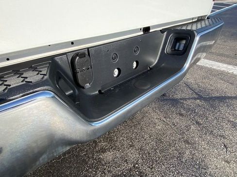 Used 2022 RAM 1500 Tradesman w/ Chrome Appearance Group RWD image 25