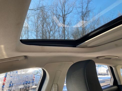 Used 2019 Ford Fusion SE image 27