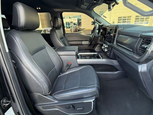 Used 2024 Ford F250 Lariat w/ Black Appearance Package AWD/4WD image 19
