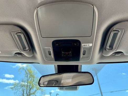 Used 2021 Toyota Camry SE FWD image 21