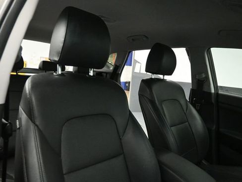 Used 2020 Hyundai Tucson Limited image 29