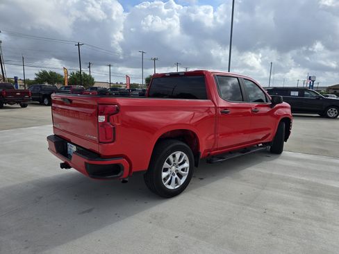 Used 2021 Chevrolet Silverado 1500 Custom image 3