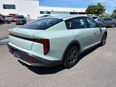 Used 2025 Kia K4 FWD image 5