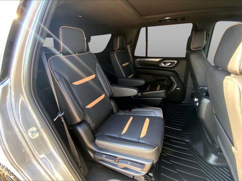 Used 2024 GMC Yukon AT4 w/ Technology Package AWD/4WD image 20