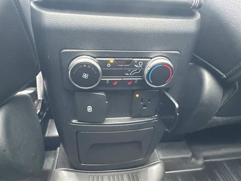 Used 2022 Ford Explorer Limited w/ Equipment Group 301A image 11