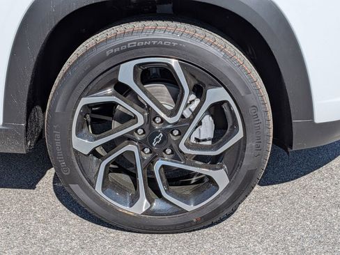 New 2026 Chevrolet Trax RS w/ Driver Confidence Package image 10