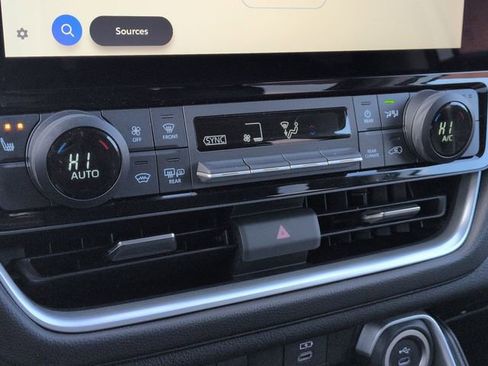 Used 2025 Toyota Grand Highlander AWD image 20