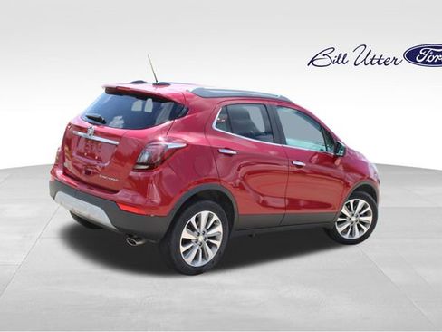 Used 2020 Buick Encore Preferred FWD image 5