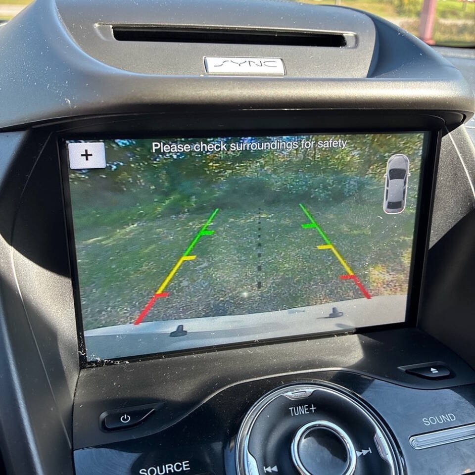 Used 2017 Ford Escape Titanium AWD/4WD image 17