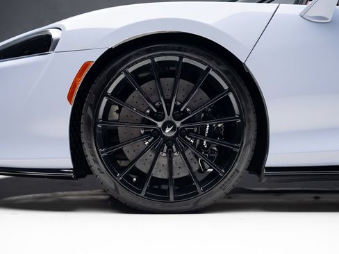 Used 2023 McLaren GT RWD image 19