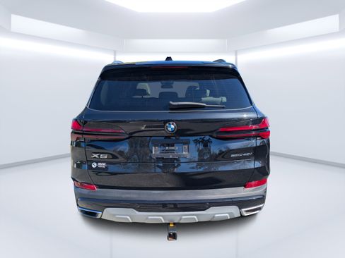 Used 2025 BMW X5 sDrive40i w/ Climate Comfort Package image 7