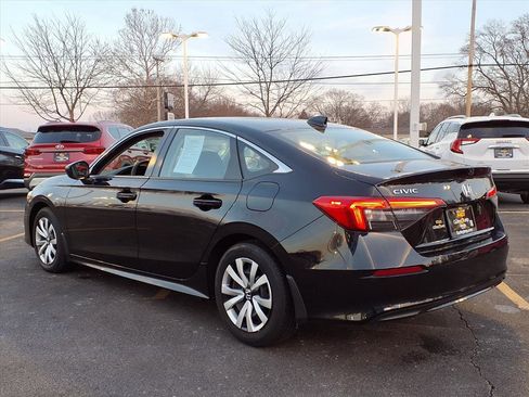 Used 2023 Honda Civic LX image 9