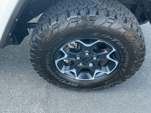 Used 2022 Jeep Wrangler Unlimited Rubicon 4xe w/ Steel Bumper Group AWD/4WD image 5