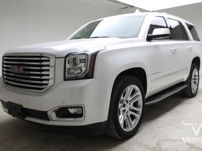 Used 2017 GMC Yukon SLT w/ Premium Edition