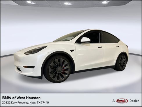 Used 2025 Tesla Model Y Performance image 1