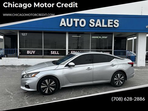 Used 2020 Nissan Altima 2.5 SV image 1