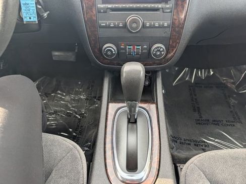 Used 2016 Chevrolet Impala LT image 13