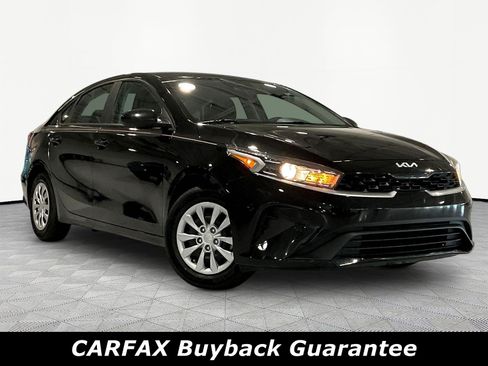 Used 2024 Kia Forte LX FWD image 3