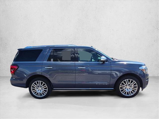 Used 2023 Ford Expedition Platinum RWD image 4
