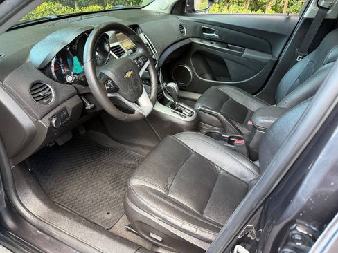 Used 2014 Chevrolet Cruze Diesel w/ Enhanced Safety Package FWD image 13